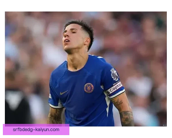 恩佐技术特点：传球精准组织稳健，中场控制力持续提升稳健且视野开阔